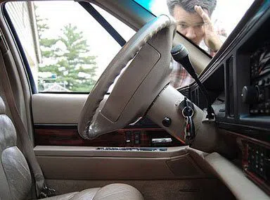 Universal Locksmith Store Metuchen, NJ 732-898-6600 - 20-Car-Lockout