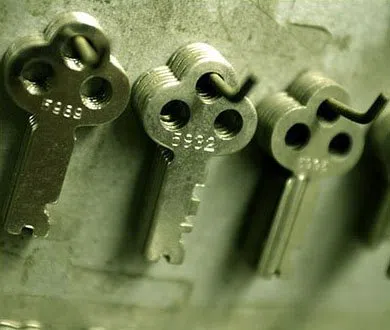 Universal Locksmith Store Metuchen, NJ 732-898-6600 - 3-Locksmith-key-service